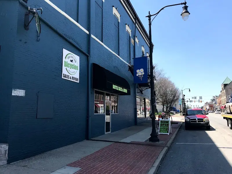 Family Bike Chain storefront