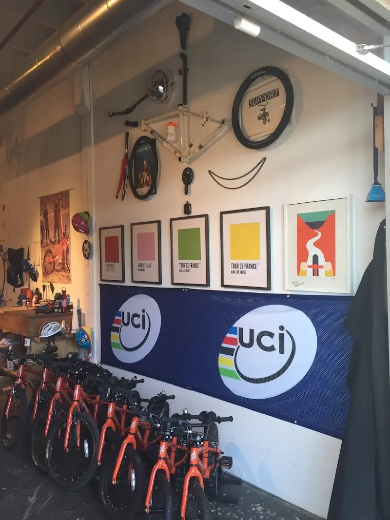 Pello Bikes storefront