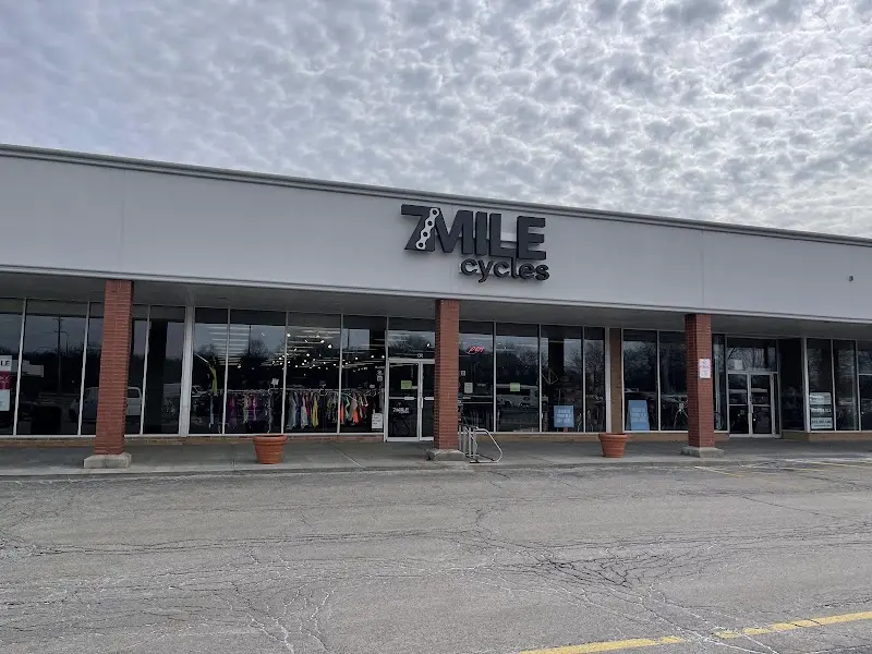 7 Mile Cycles storefront