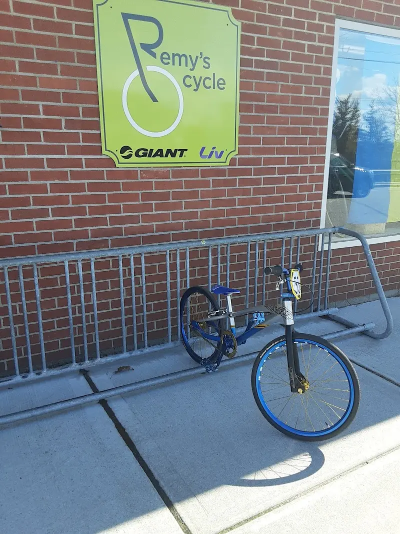 Remy's Cycle and Teddy's Toys storefront