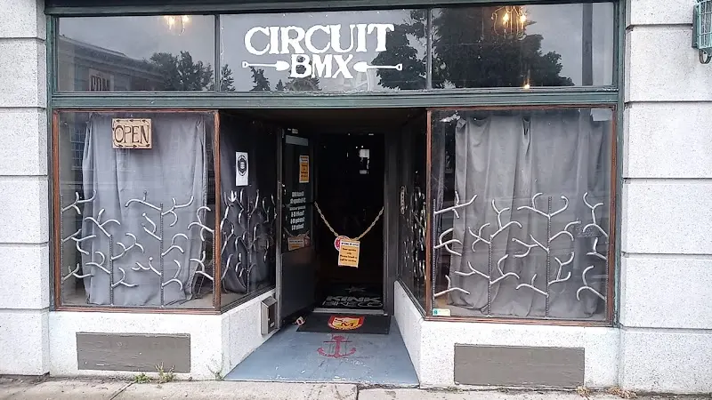Circuit BMX storefront