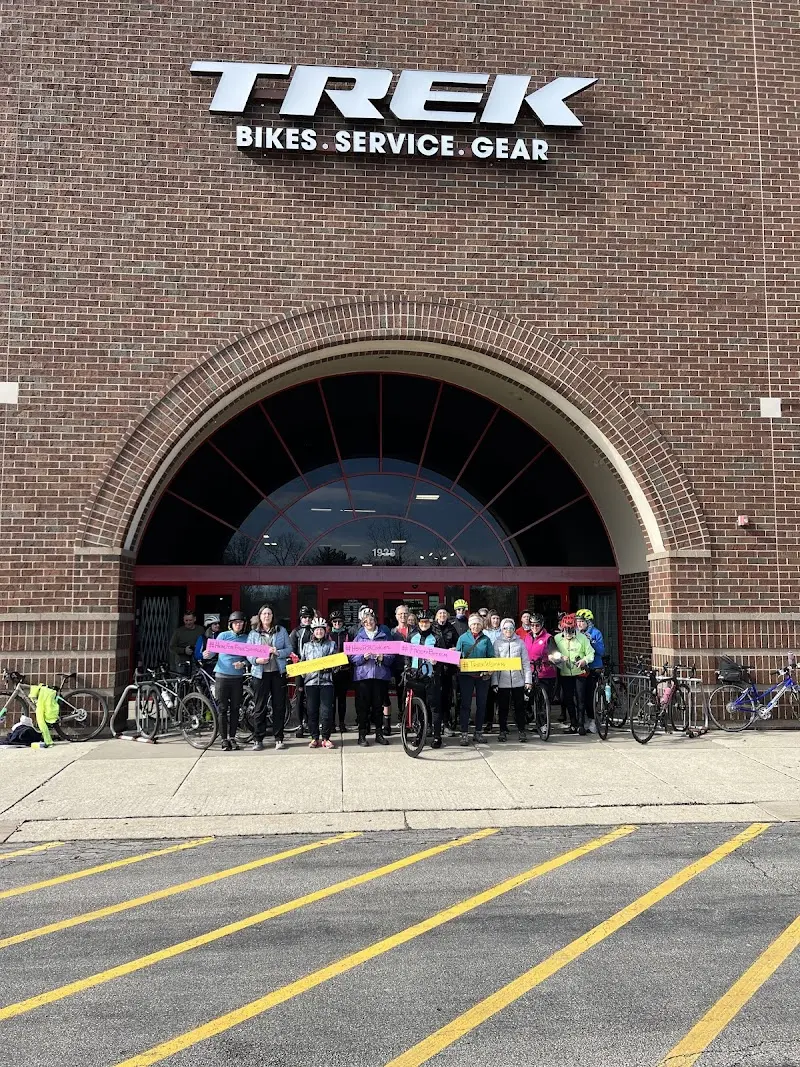 Trek Bicycle Store of Highland Park storefront