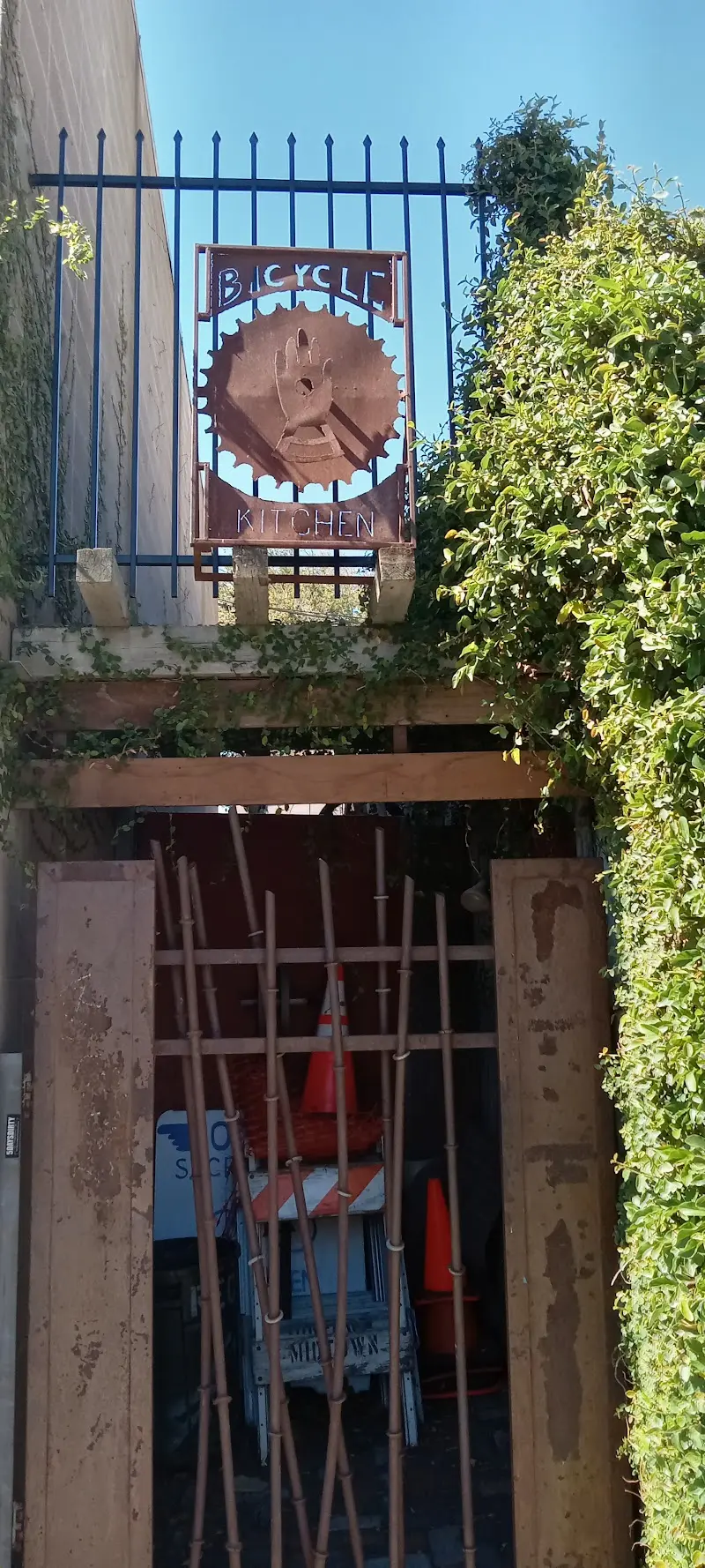 Sacramento Bicycle Kitchen storefront