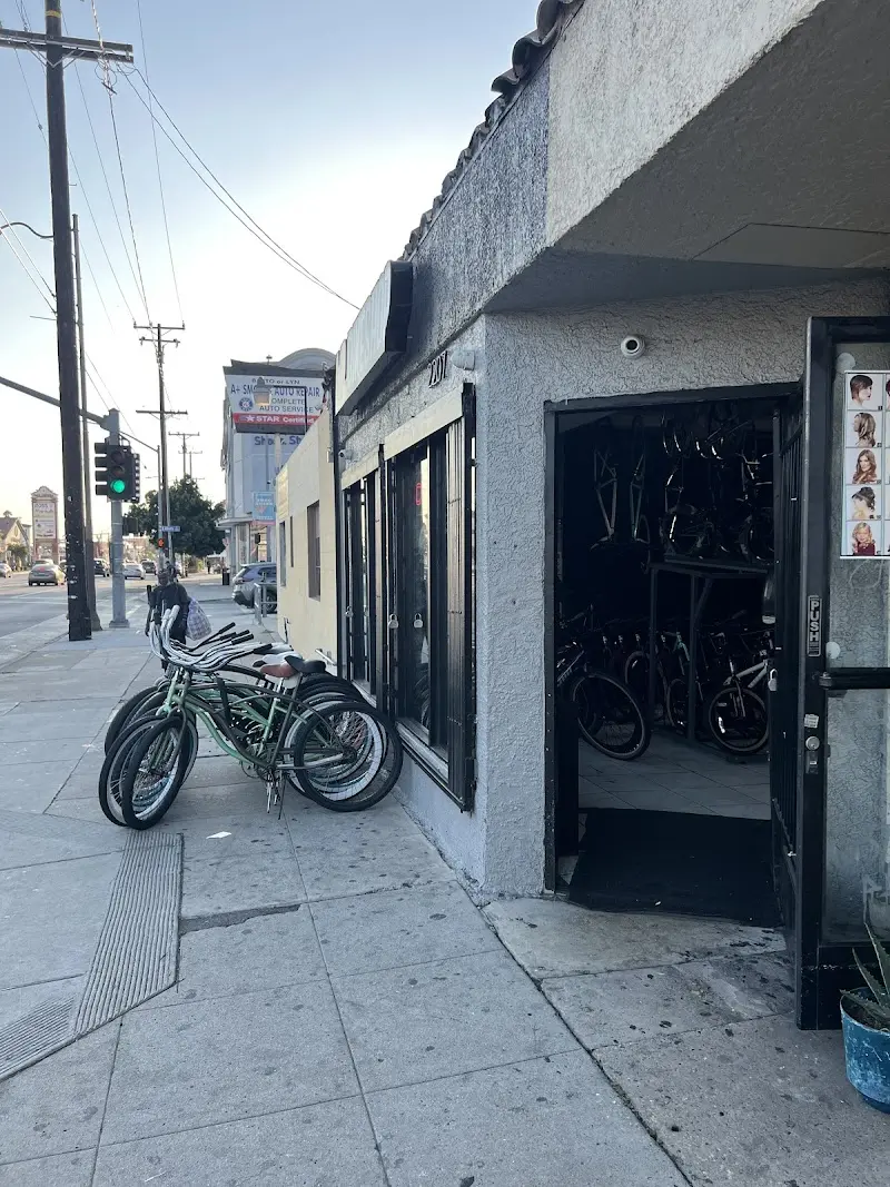 Mr. Bike Shop storefront