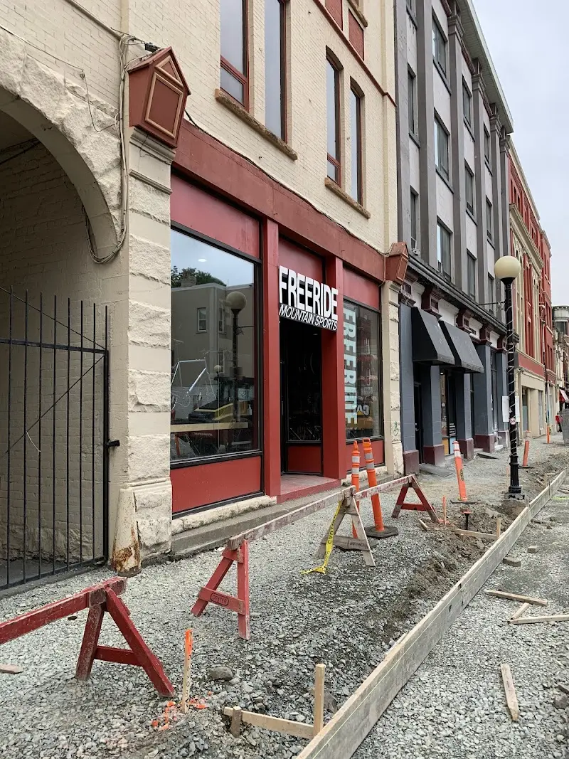 Freeride Mountain Sports storefront