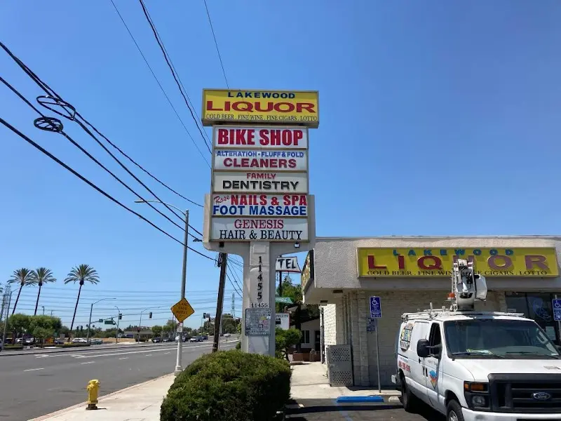 Vince's Cyclery storefront