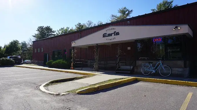 Earl's Cyclery & Fitness storefront