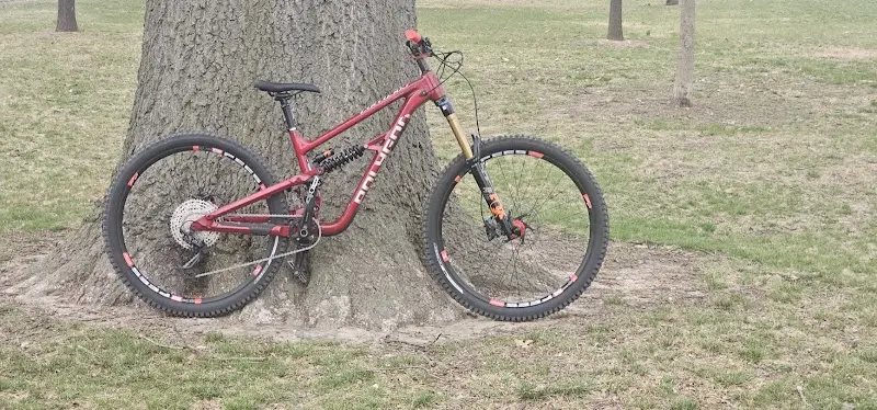 Dallin’s Budget Bike Works storefront