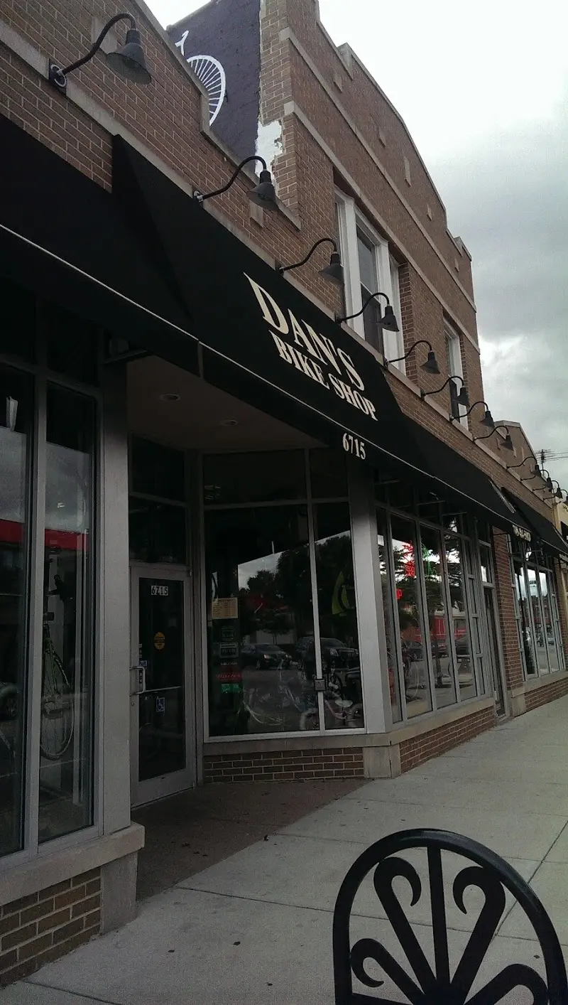 Dan's Bike Shop storefront