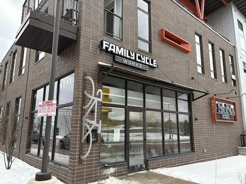 Family Cycle Works storefront