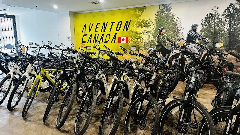 EZbike Montréal |Aventon NCM VELOTRIC Heybike HIMIWAY Vélos & Segway NAMI Trottinettes Électriques |E-bikes and scooters storefront