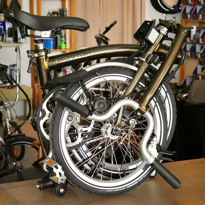 Two Fold Bicycle Shop storefront