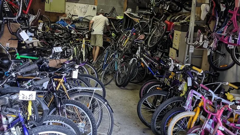 Recyclore Bicycle Recycling storefront