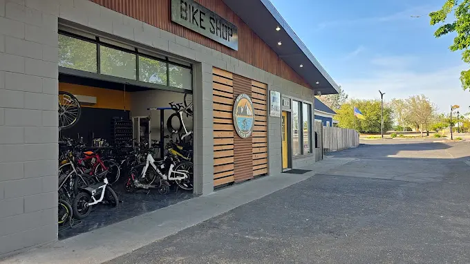 Bikes and Riders storefront