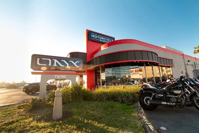 Onyx Moto storefront