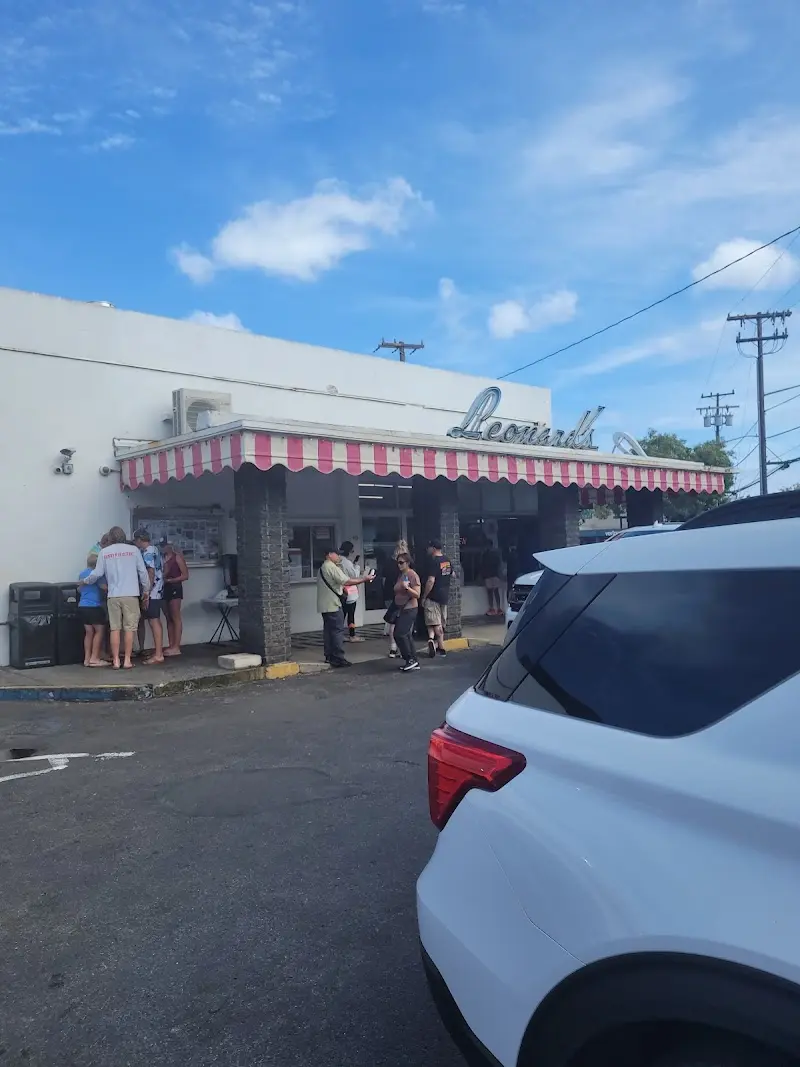 Hawaiian Style Rentals on Uluniu Avenue storefront