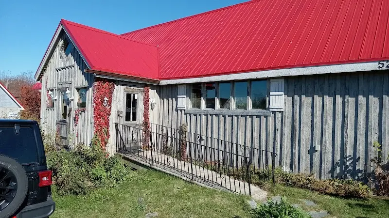 Willies Bike Rental & Sales storefront