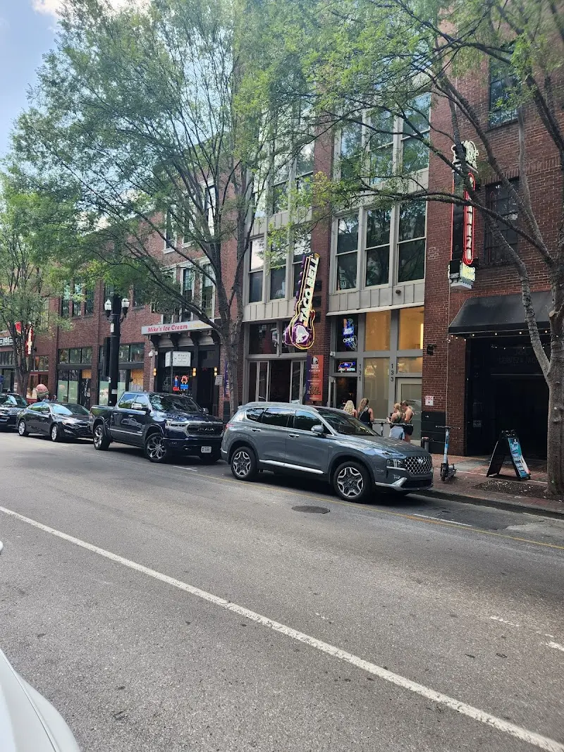 Nashville BCycle storefront