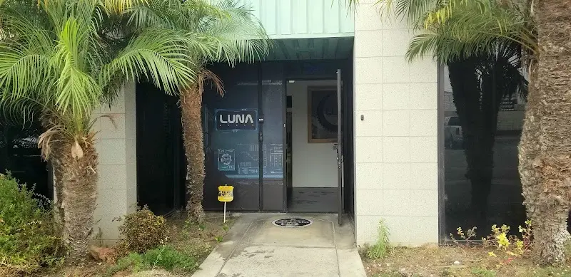 Luna Cycle storefront