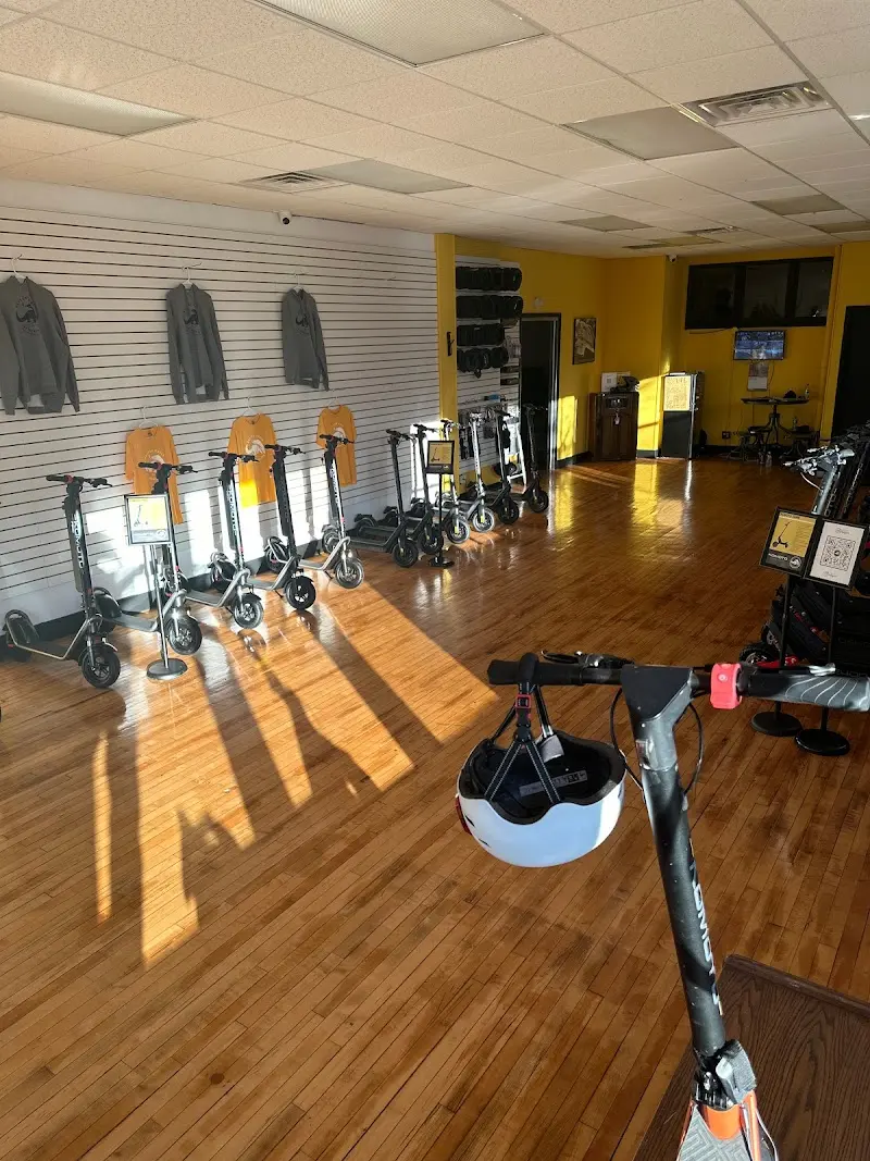 KOMOTO Electric Scooters storefront