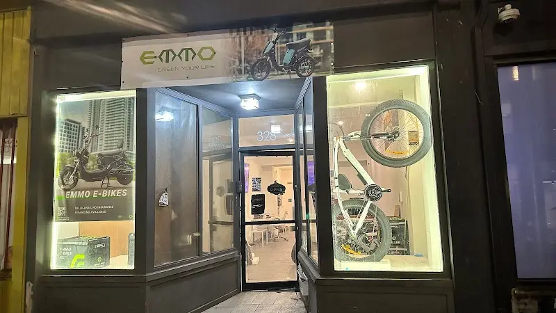 E-WHEELS TORONTO/EBIKE/EMMO/QUEEN storefront