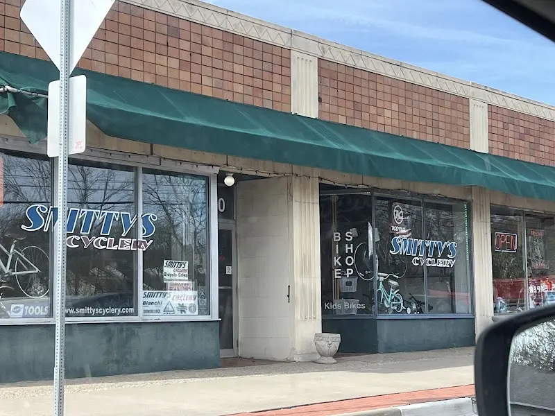 Smitty's Cyclery storefront