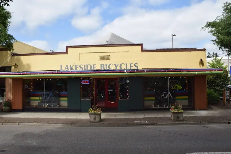 Lakeside Bicycles storefront