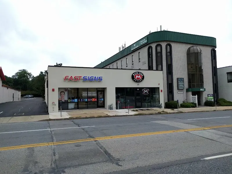 Main Line Cycles storefront