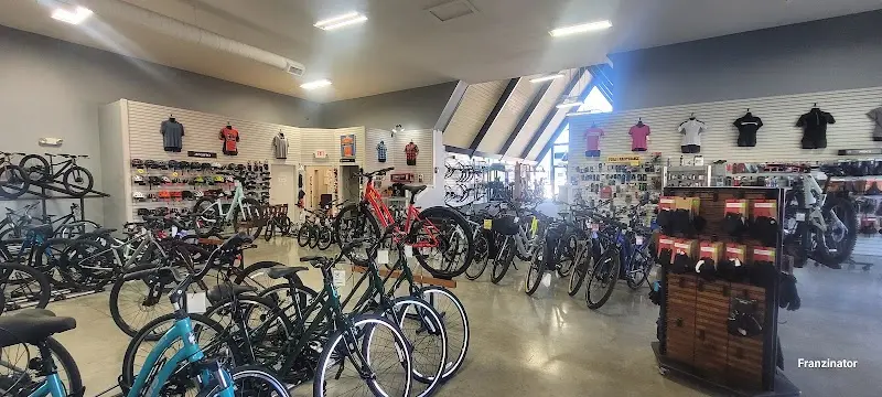 Montgomery Cyclery Beechmont storefront