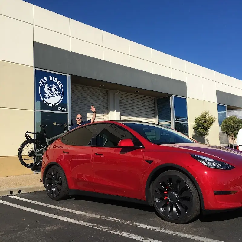 LA Fly Rides storefront