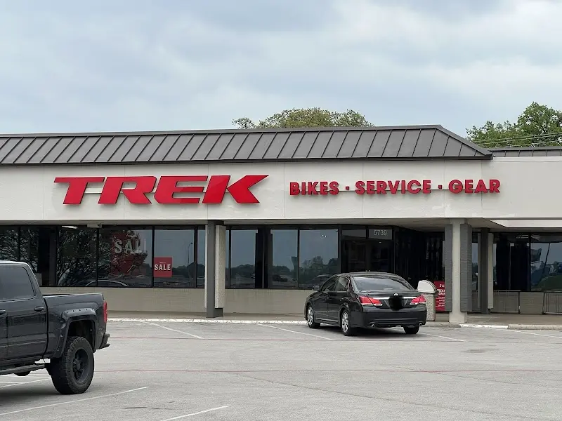 Trek Bicycle Arlington South storefront