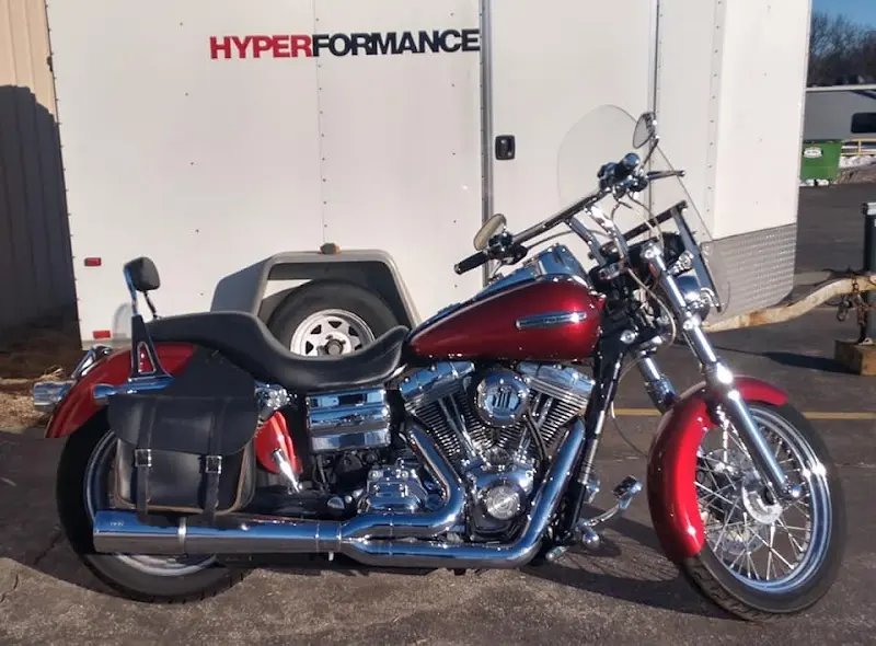 Hyperformance storefront