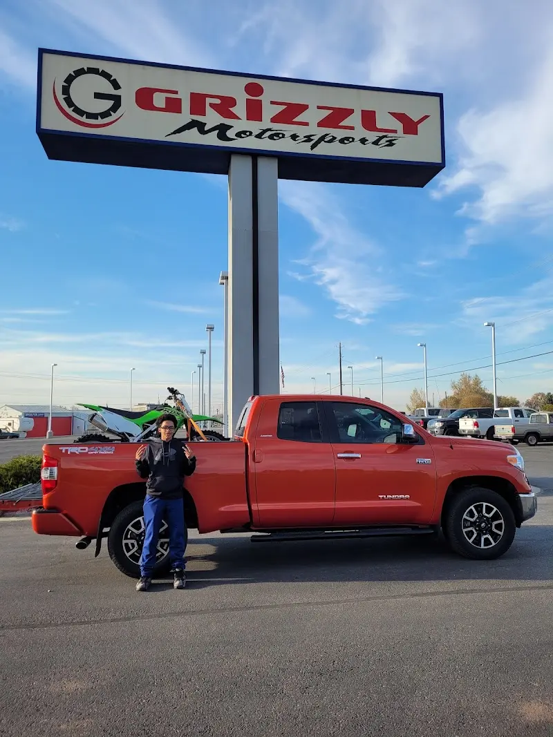 GRIZZLY SPORTS storefront