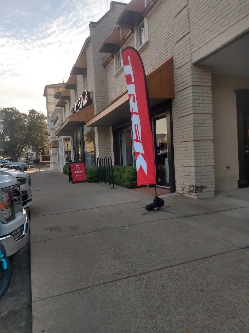 Trek Bicycle Dallas Park Cities storefront