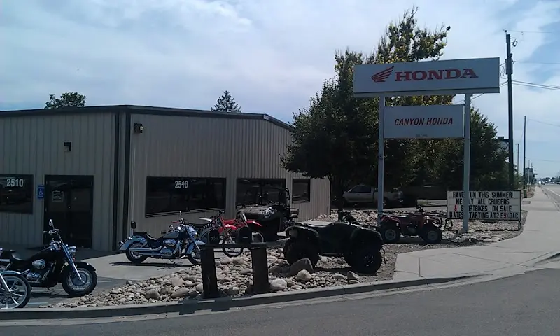 Dennis Dillon Canyon Honda storefront