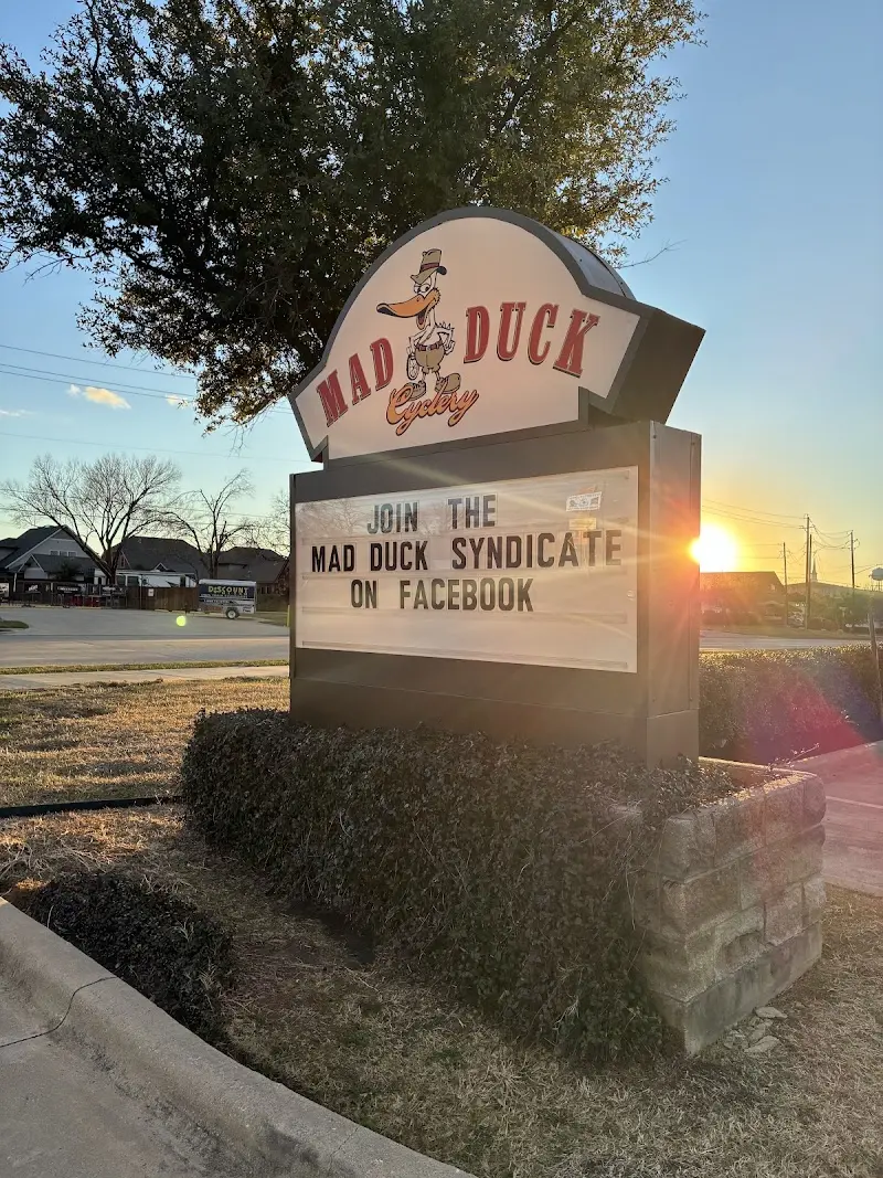 Mad Duck Cycling Shop storefront