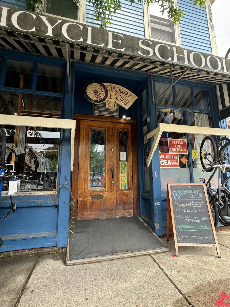 Broadway Bicycle School storefront