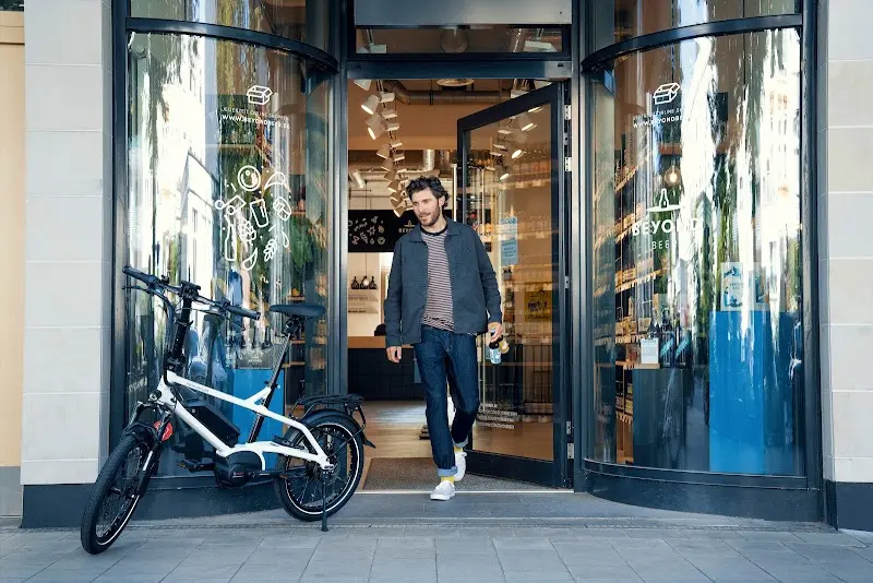 E Life Cycles storefront
