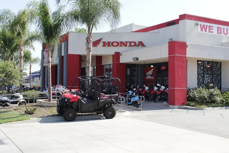 Huntington Beach Honda storefront