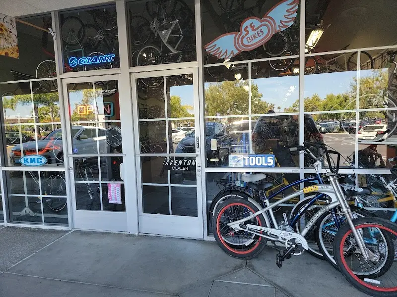 Richard's Cyclery storefront