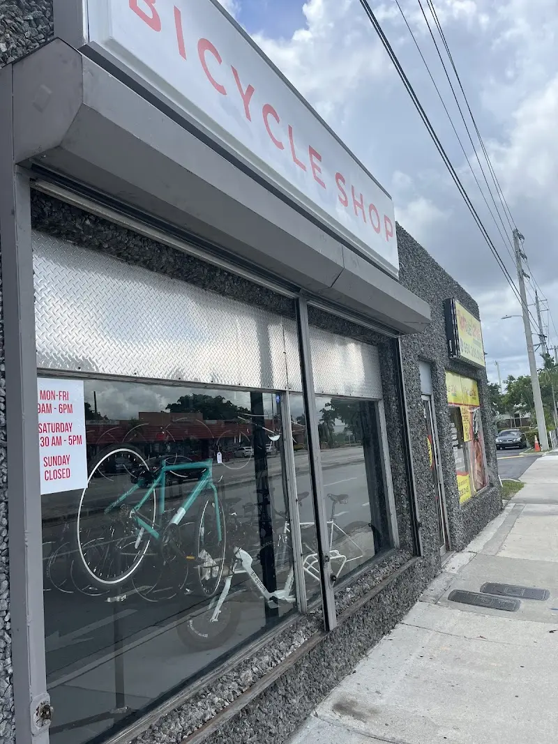 Willy’z Bicycle Shop storefront
