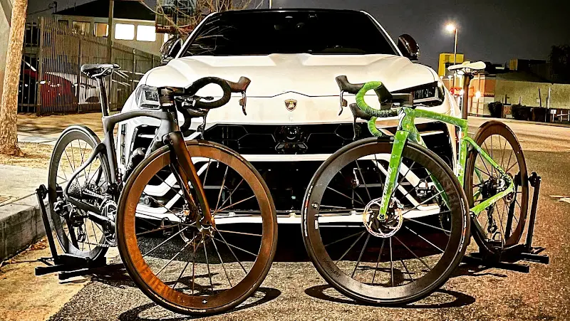 Bicycle Pit Stop storefront
