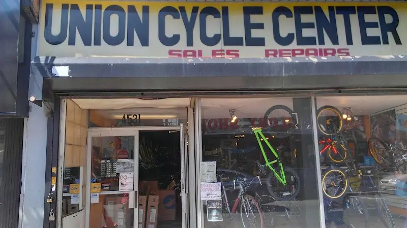Union Cycle Center storefront