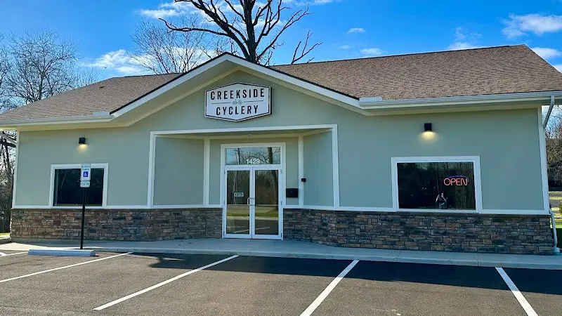 Creekside Cyclery storefront