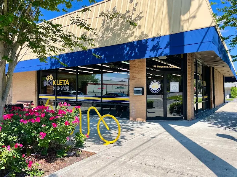 Bicikleta Bike Shop storefront